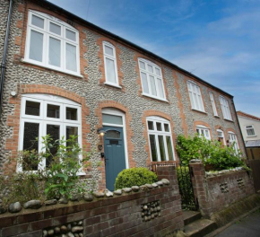 Seashell Cottage- flint coastal cottage Sheringham - Crabpot Cottages Sheringham